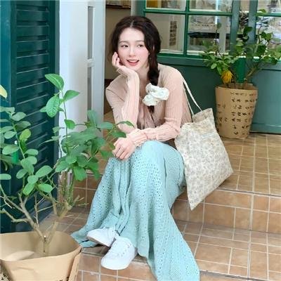 余香散尽恨难平